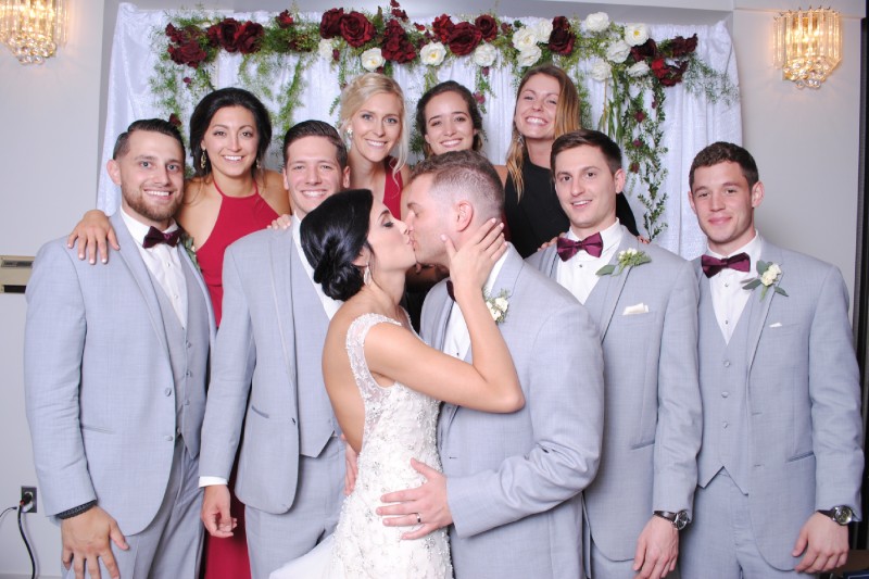 wedding photo booths rock the house