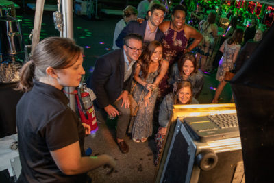 ROCK THE HOUSE - PHOTO HOST
