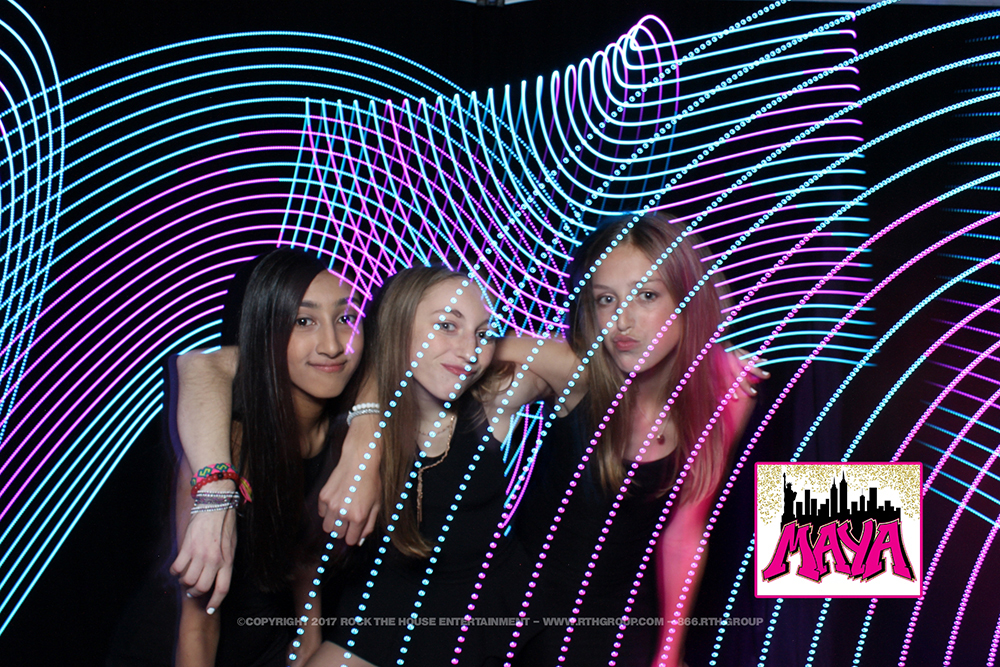 RTH Photo Booths - Light Painting